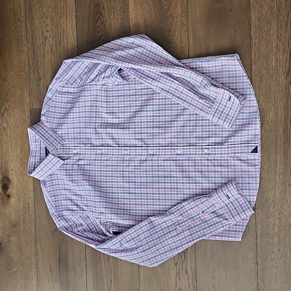 Untuckit Shirt